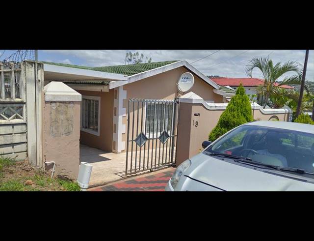 5 BEDROOM HOUSE FOR SALE IN NEWLANDS WEST